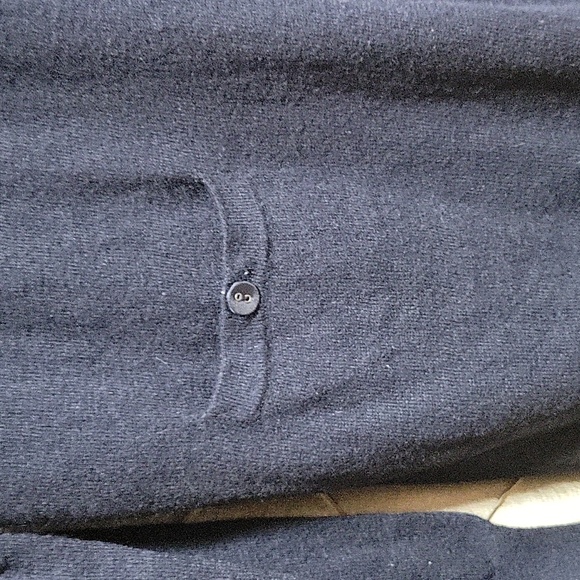 VGUC- 100% Wool V Neck Tunic Sweater - Picture 3 of 7